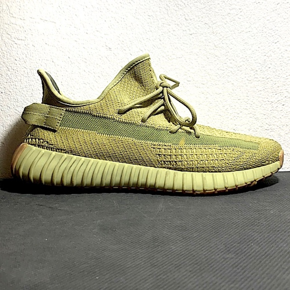 Yeezy Boost 350 V2 - Sulfer